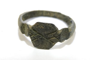Roman Finger Ring